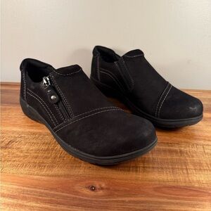 Clarks Black Leather Carleigh Ray Leather Slip-ons Size 7